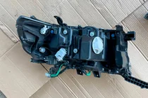 Toyota Land Cruiser 200 2007-2021 Reflektory przednie 2016+ (Standard, używane) zdjęcia 10