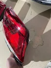 Toyota Land Cruiser 200 2007-2021 Wyprzedaż tylna lewa wewnętrzna lampa 2016-2021 (standard OEM) (na klapę bagażnika) (pęknięta) zdjęcia 4