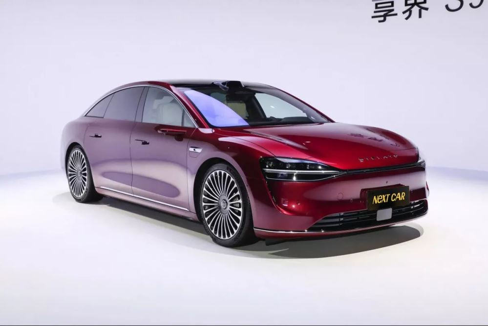 Stelato S9 EV: flagowy elektryczny sedan Huawei