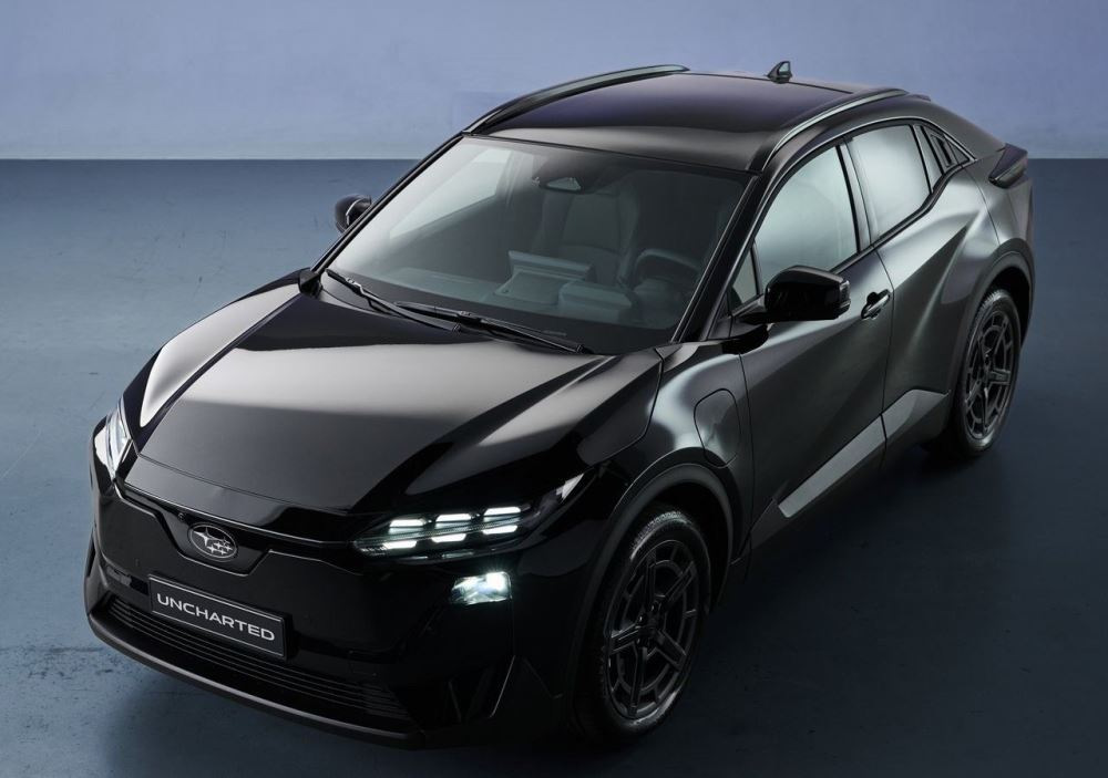 Test kompaktowego elektrycznego crossovera Subaru Uncharted 2026