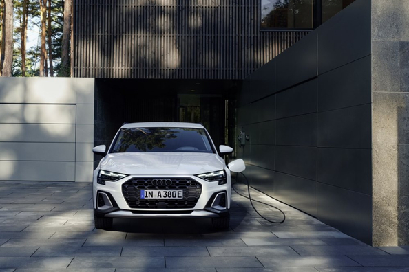 Audi A3 allstreet Plug-in Hybrid: wydajny kompaktowy crossover