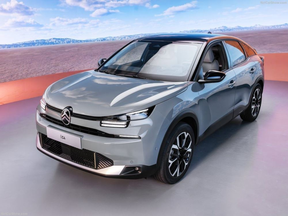 Citroën e-C4 — komfortowy miejski elektryczny crossover-hatchback