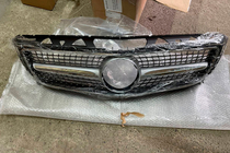 Mercedes CLS C218 2011-2018 Wyprzedaż Grill przedni 2011-2014 (Diamond Silver) zdjęcia 2