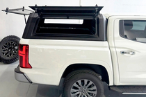 Mitsubishi L200 2024- Aluminiowy hardtop na pakę z oknami zdjęcia 3