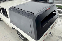 Peugeot Landtrek 2020- Aluminiowy hardtop na pakę pick-upa zdjęcia 1