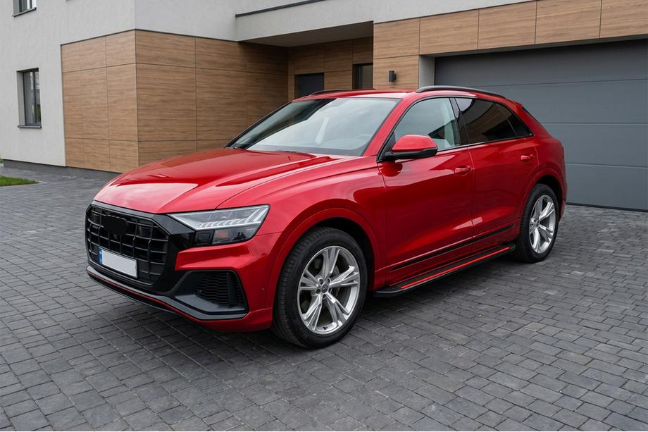 Audi Q8 2018- Progi boczne Maya Red (2 szt., Aluminium) Image