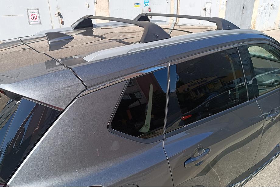 Nissan X-trail T33/Rogue 2022- Belki poprzeczne bagażnika dachowego na relingi zintegrowane OEM (2 szt.) Czarny Zdjęcia 29