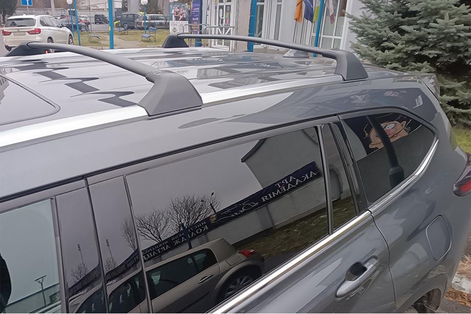 Toyota Highlander 2019- Belki poprzeczne bagażnika dachowego na relingi zintegrowane OEM (2 szt.) Image