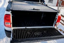 Ford Ranger 2011–2022 Roleta OEM (manualna z uchwytem i zamkiem) zdjęcia 4