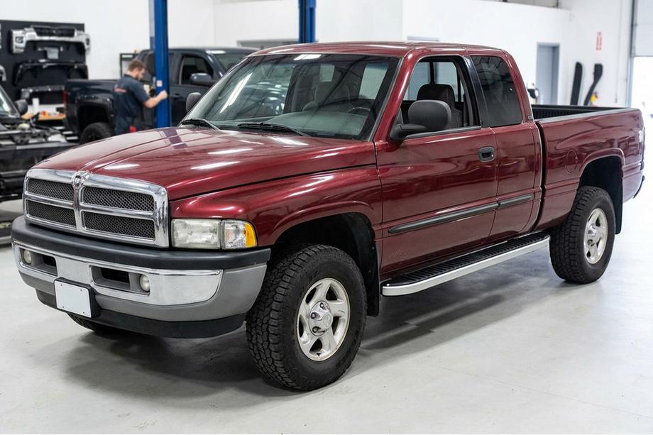 Dodge RAM (BR/BE) 1994–2002 Stopnie boczne Tayga Grey (2 szt., aluminium) Image
