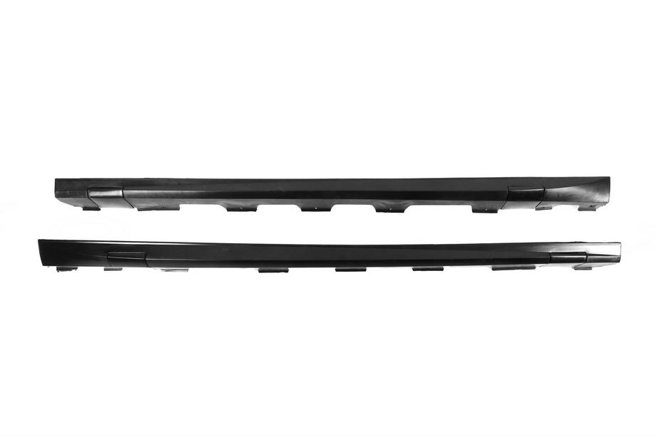 Volkswagen Golf 7/E-Golf 2012-2020 Progi boczne DPT V-10 (czarny połysk) Zdjęcia 1