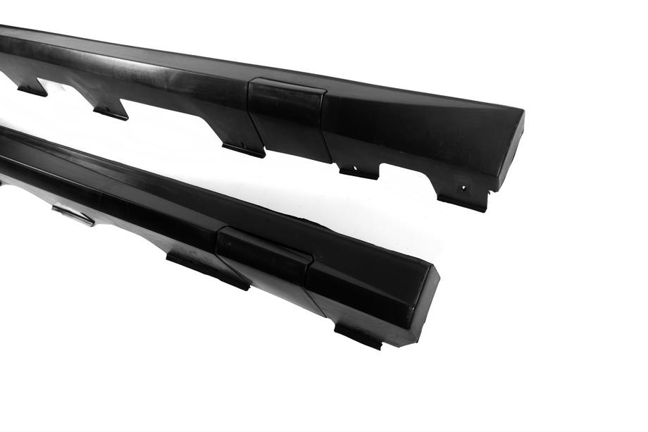 Volkswagen Golf 7/E-Golf 2012-2020 Progi boczne DPT V-10 (czarny połysk) Zdjęcia 6