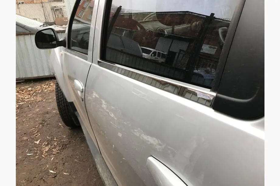 Nissan Terrano 2014- Listwy Ozdobne Szyb (4 szt, Stal Nierdzewna) Image