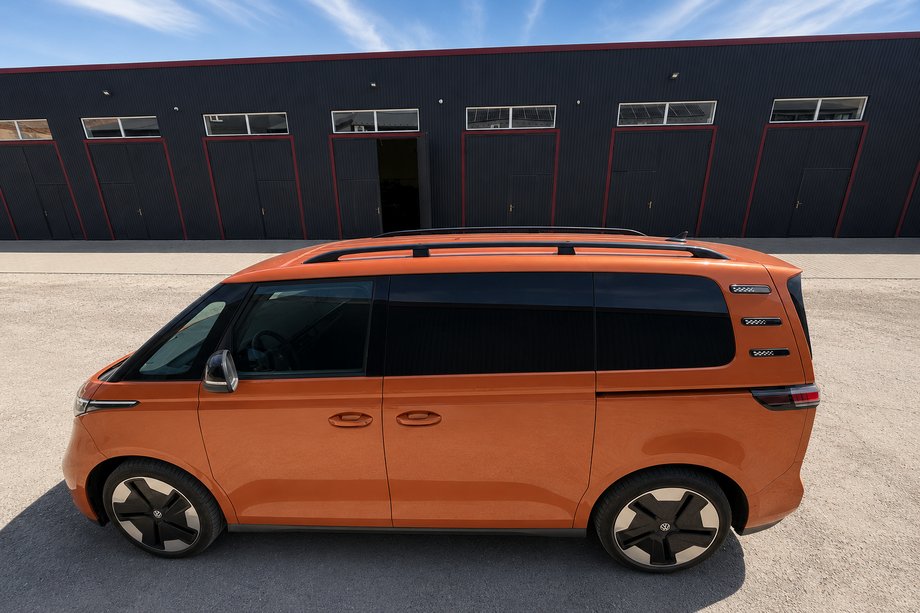 Volkswagen ID BUZZ 2022- Relingi Dachowe Czarne (turecki design) Stopki plastikowe Image