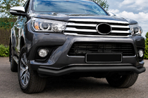 Toyota Hilux 2015- Orurowanie przednie ST007 Black (stal nierdzewna) zdjęcia 1