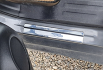 Nissan X-trail T32/Rogue 2014-2021 Nakładki progowe OmsaLine (4 szt, stal nierdzewna) zdjęcia 2