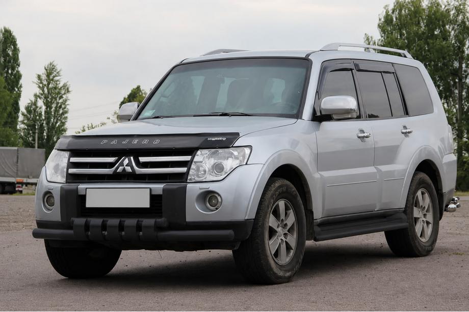 Mitsubishi Pajero Wagon III 1999-2006 Orurowanie przednie ST015 Black (stal nierdzewna) Zdjęcia 1