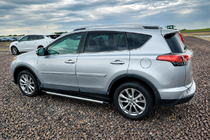 Toyota Rav 4 2019–2025 Relingi dachowe szare OEM (Aluminium) zdjęcia 1