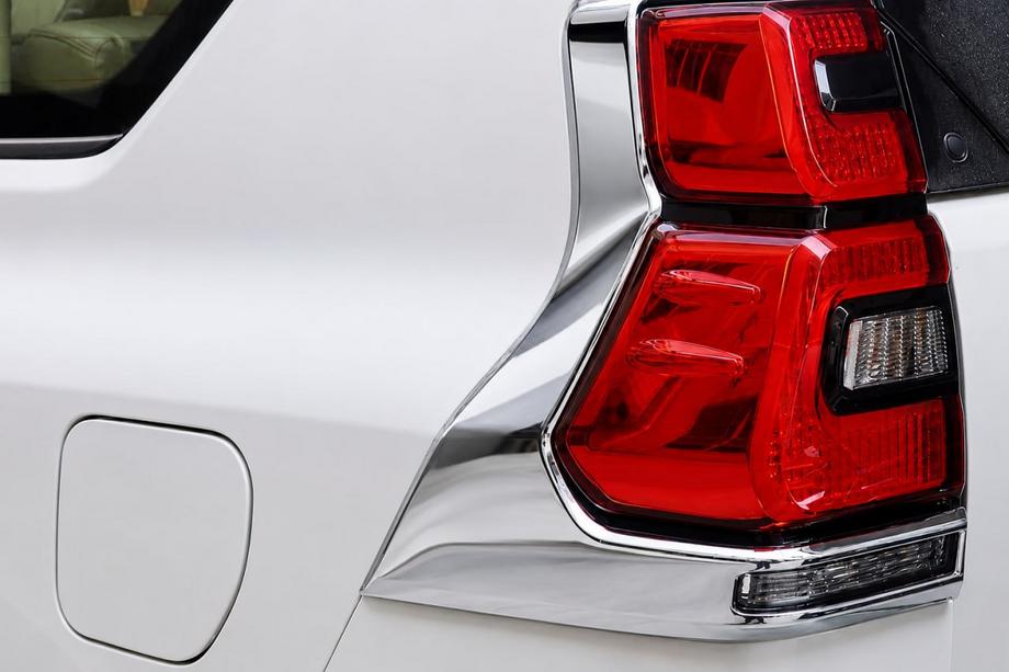 Toyota Land Cruiser Prado 150 2009-2023 Lampy tylne LED Chrome V2 (2017-2023, 2 szt.) Image