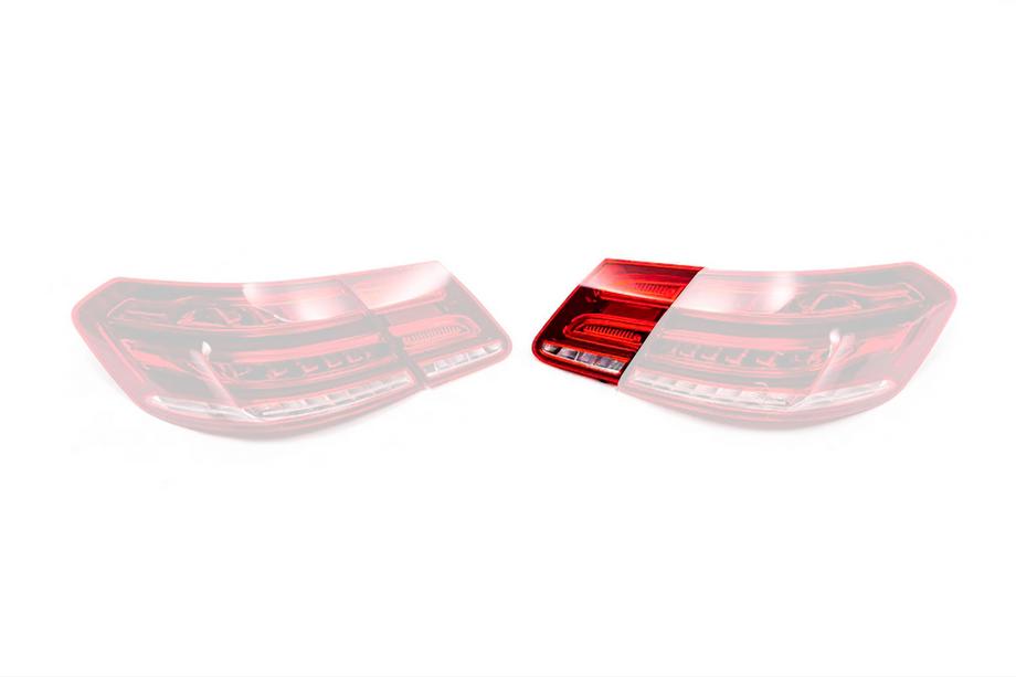 Mercedes E-class W212 2009-2016 Lampa tylna prawa (na klapę bagażnika, lifting) Zdjęcia 1