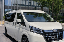 Toyota HiAce Zintegrowane relingi dachowe szare OEM (2019-, short, aluminium) zdjęcia 2