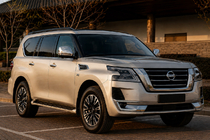 Nissan Armada 2016-2024 Relingi dachowe czarne (Aluminium) zdjęcia 1