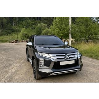 Zintegrowane relingi dachowe czarne OEM (2019-, Aluminium) Mitsubishi Pajero Sport 2015- zdjęcia 2