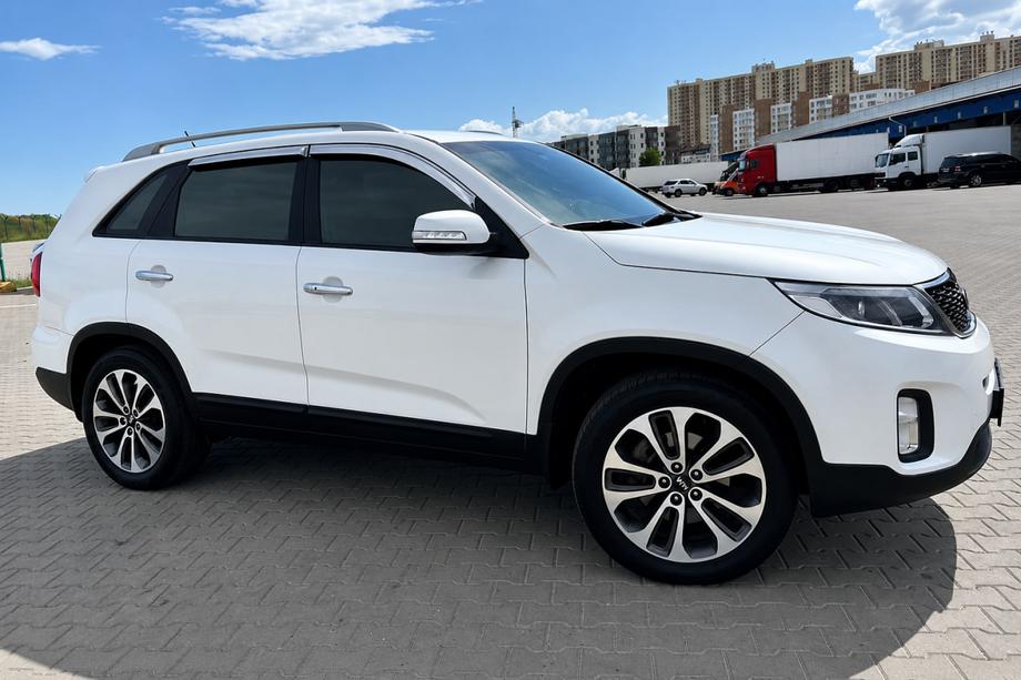 Kia Sorento II XM 2009-2014 Relingi dachowe OEM szare (aluminium, montaż na klej) Zdjęcia 3