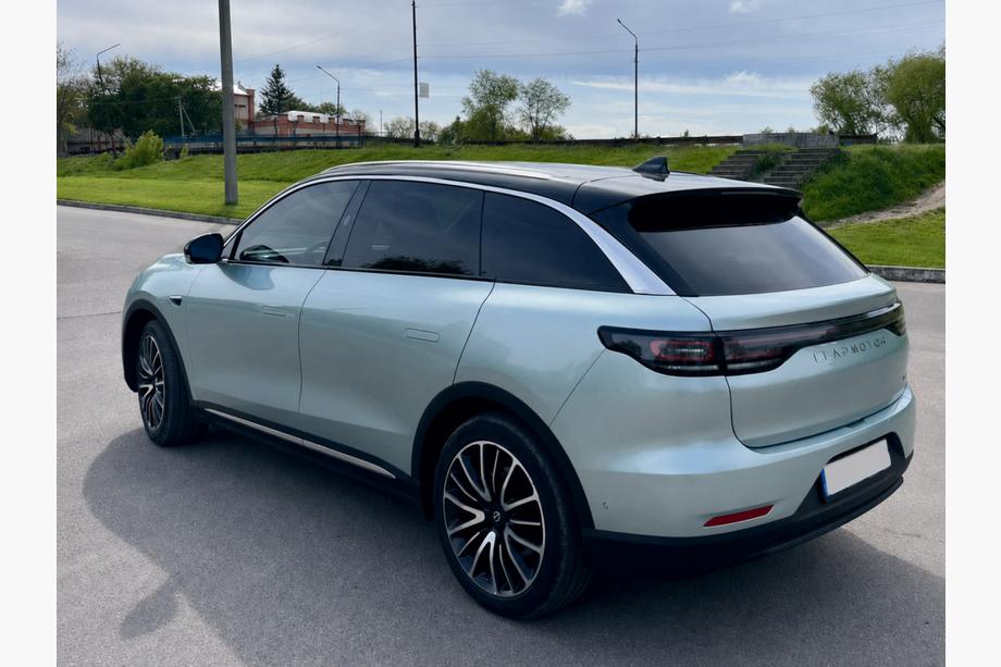 Leapmotor C11 2021– Relingi dachowe OEM szare (aluminium, montaż na klej) Zdjęcia 1