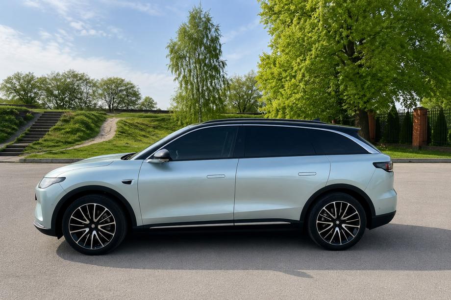 Leapmotor C11 2021– Relingi dachowe OEM czarne (Aluminium, montaż na klej) Zdjęcia 3