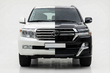 Toyota Land Cruiser 200 w stylu 2021 Executive: jak upodobnić starszego LC200 do najnowszego liftingu zdjęcia 1