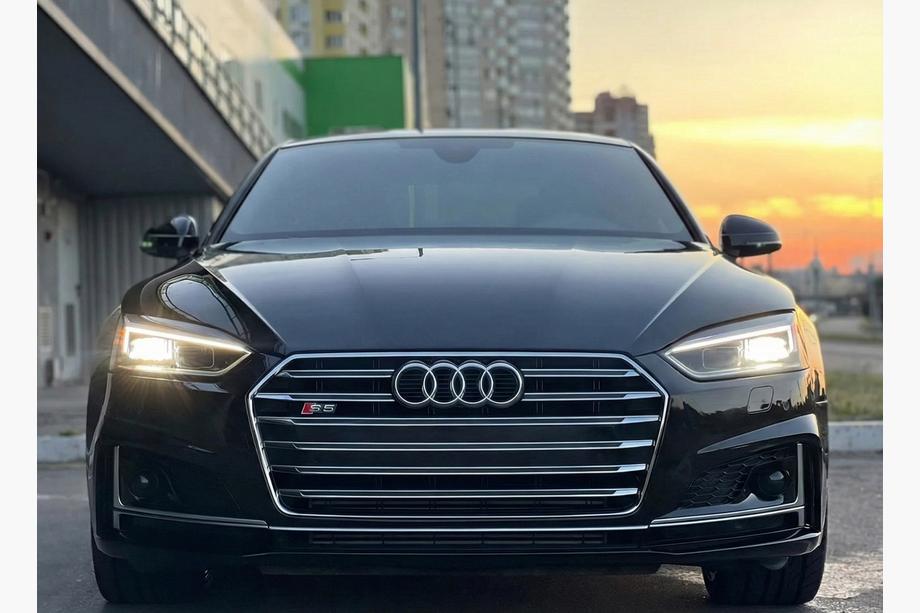 Audi A5 2016-2025 Grill przedni S-style (2016-2019, z chromem) Image