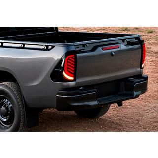 Lampy tylne V1 (2 szt.) Toyota Hilux 2015- zdjęcia 1