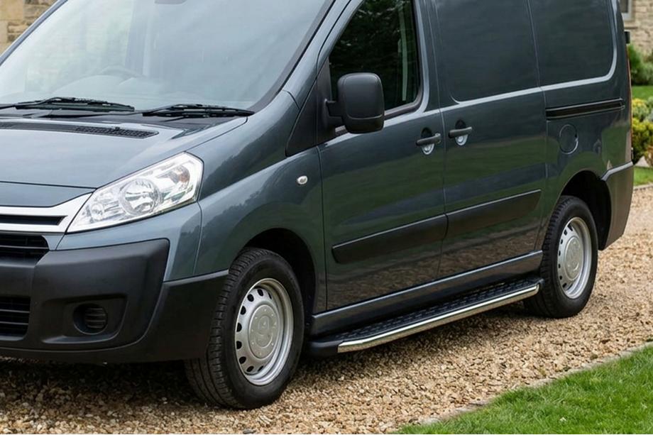 Citroen Jumpy 2007–2017 Progi Boczne BlackLine (2 szt, Aluminium) Krótki Rozstaw Osi Image