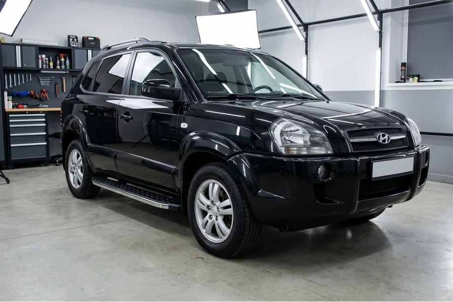 Hyundai Tucson JM 2004- Progi Boczne BlackLine (2 szt, Aluminium) Image