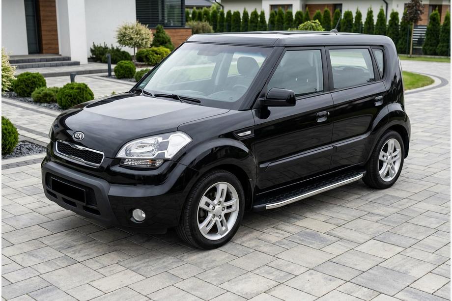 Kia Soul I 2008-2013 Progi Boczne BlackLine (2 szt, Aluminium) Image