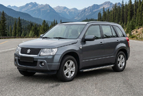 Suzuki Grand Vitara 2005-2017 Progi Boczne BlackLine (2 szt, Aluminium) zdjęcia 1