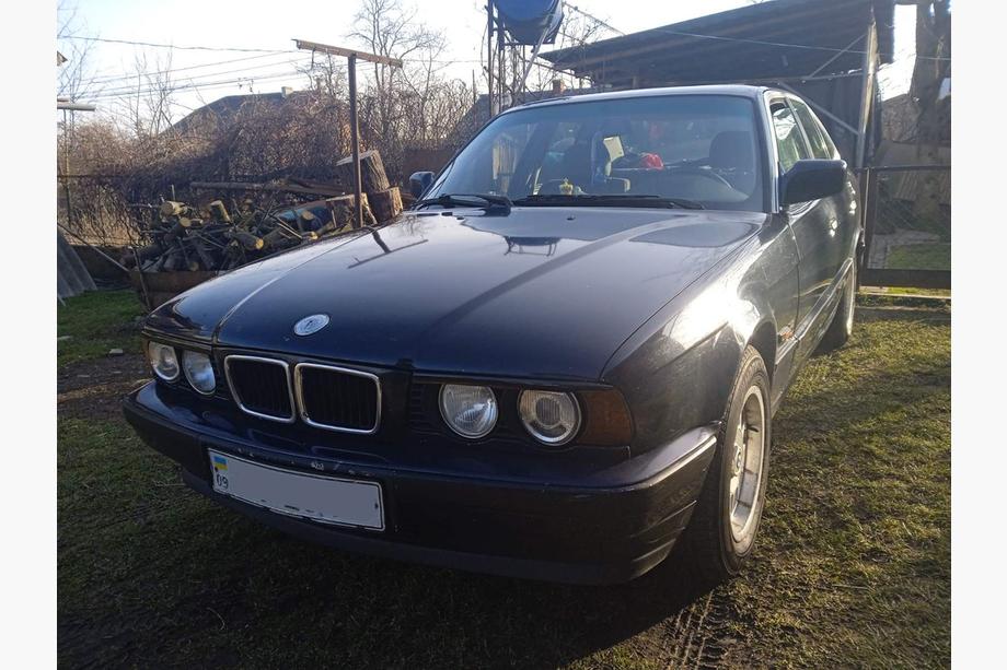 BMW 5 Series E34 1988-1995 Brewki na reflektory (2 szt., czarne) Zdjęcia 4