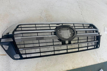 Toyota Land Cruiser 200 2007-2021 Wyprzedaż Grill chłodnicy 2016-2021 (design 2019) Z kamerą zdjęcia 4