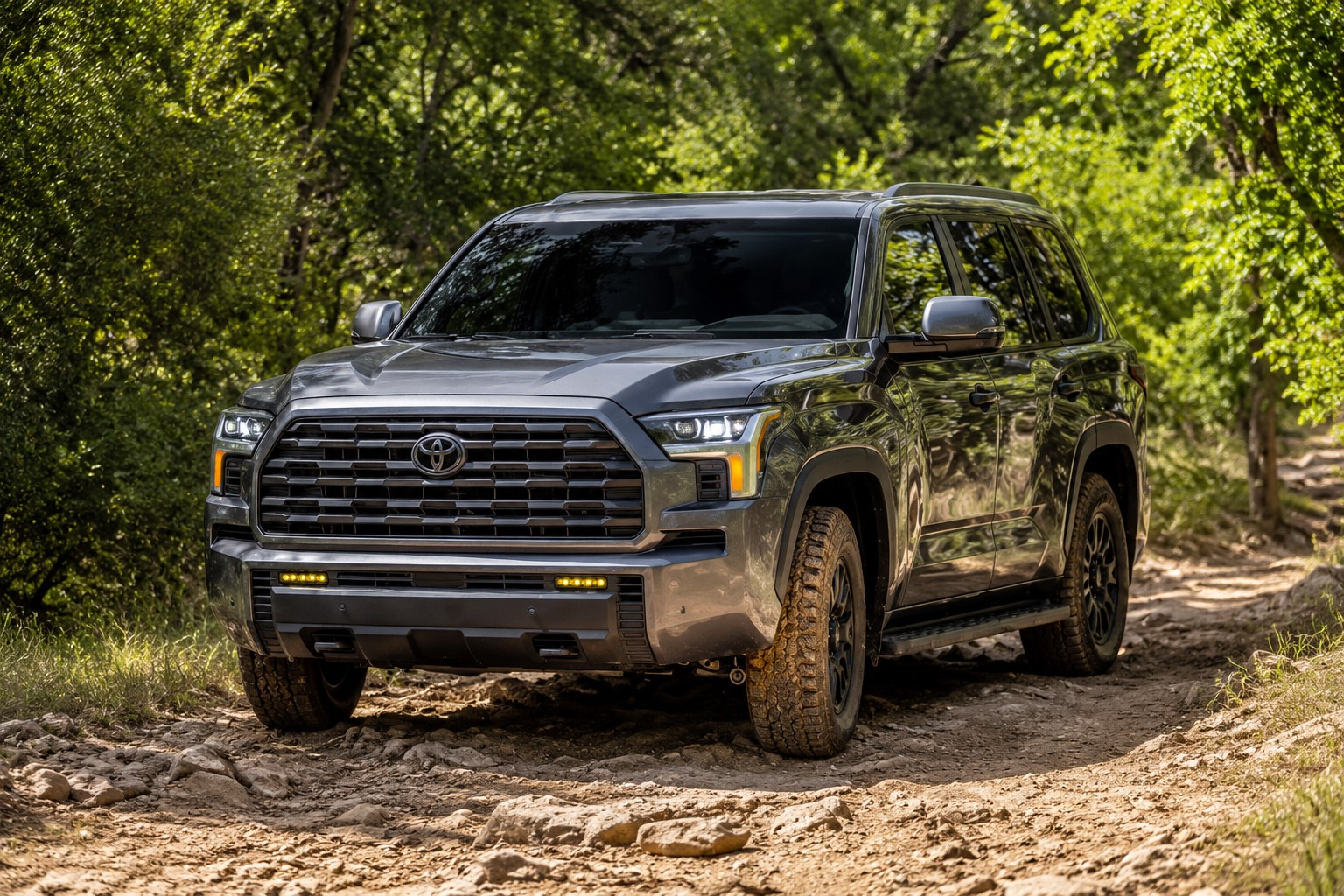 Toyota Sequoia 2027 po liftingu i z fabrycznym pakietem off-roadowym Trailhunter