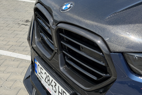 BMW X5 G05 2018 → X5M 2025: pełny upgrade z karbonowym body kitem i kierownicą M Zdjęcie 16