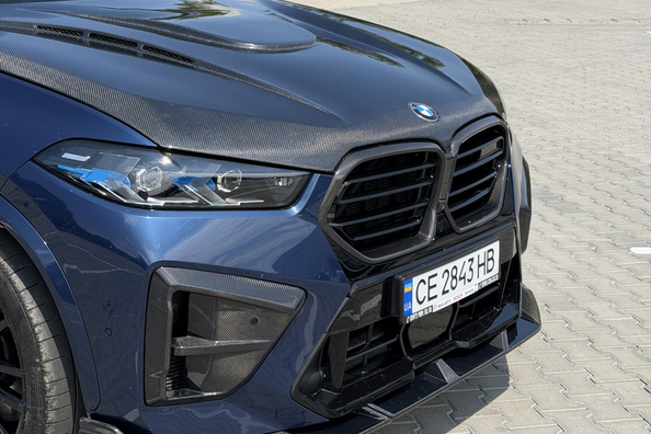 BMW X5 G05 2018 → X5M 2025: pełny upgrade z karbonowym body kitem i kierownicą M Zdjęcie 13