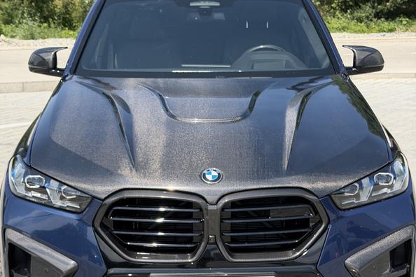 BMW X5 G05 2018 → X5M 2025: pełny upgrade z karbonowym body kitem i kierownicą M Zdjęcie 10