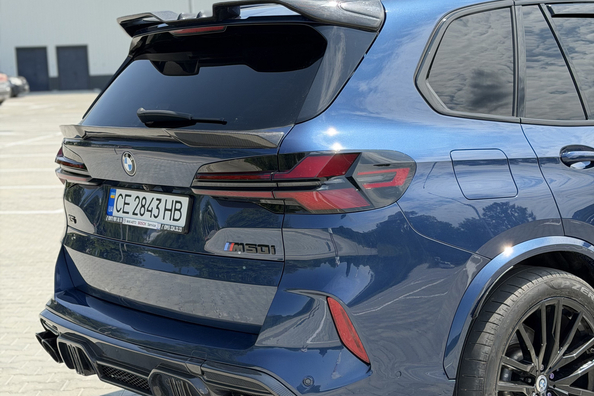 BMW X5 G05 2018 → X5M 2025: pełny upgrade z karbonowym body kitem i kierownicą M Zdjęcie 8