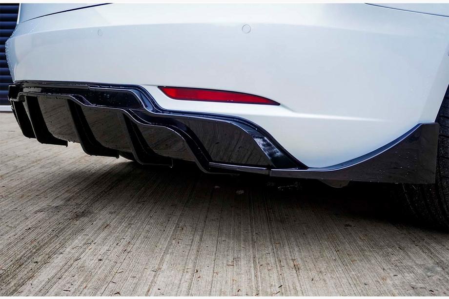 Tesla Model 3 2017- Dyfuzor tylnego zderzaka Fast (do 2017-2023) Image