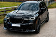 BMW X7 G07: carbonowy tuning przedniego zderzaka i atrapa LED zdjęcia 3