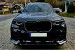 BMW X7 G07: carbonowy tuning przedniego zderzaka i atrapa LED zdjęcia 2