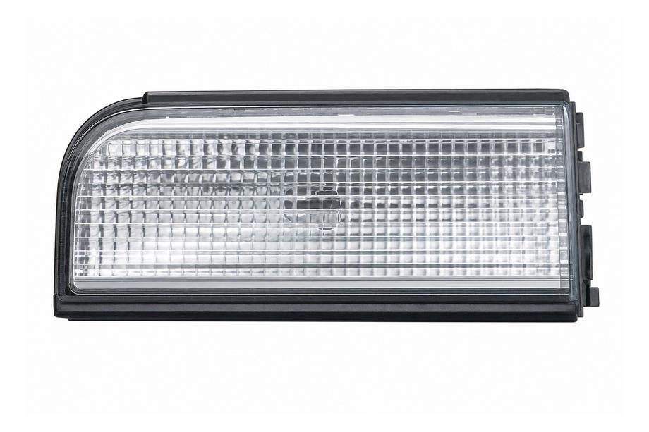 Range Rover III L322 2002-2012 Lampka podświetlenia tablicy rejestracyjnej (2010-2012) Image