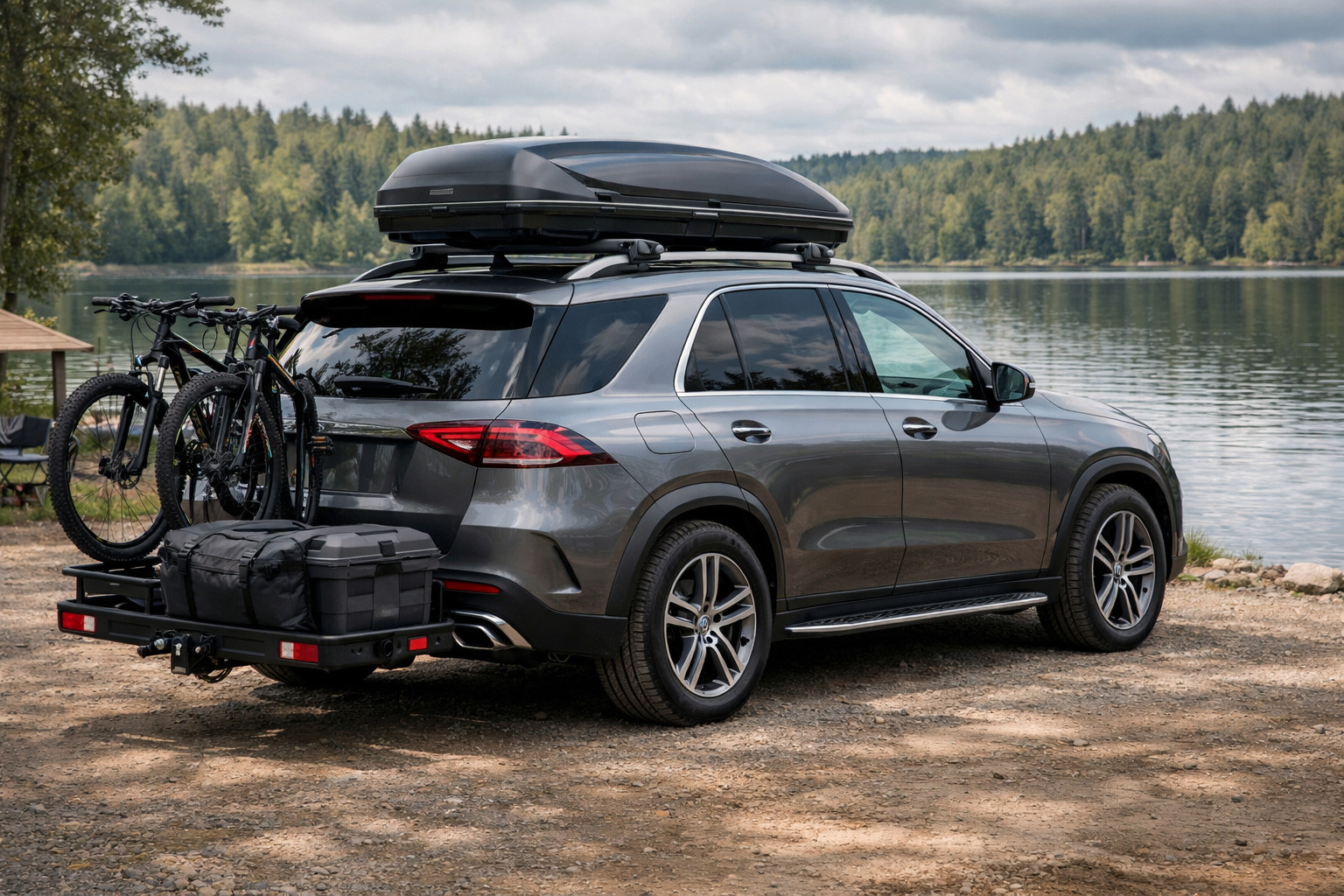Co zamontować w Mercedes GLE W167 na rodzinne wyjazdy i bagaż na dachu