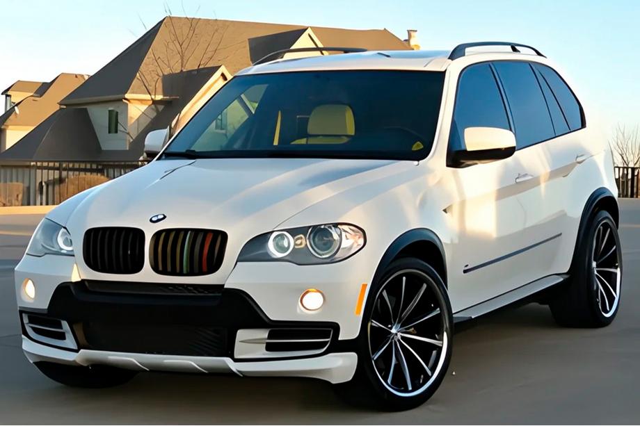 BMW X5 E70 2007-2013 Zestaw body kitu Warrio (do Base 2007-2010) Image